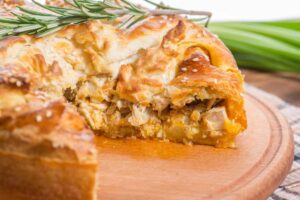 Babà rustico napoletano tagliato