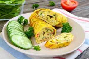 Rotolo di frittata con ripieno