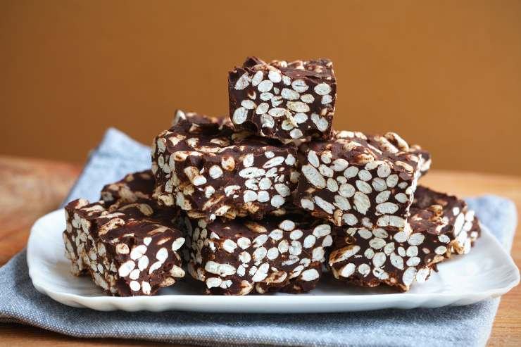 Dolcetti al cioccolato con riso soffiato