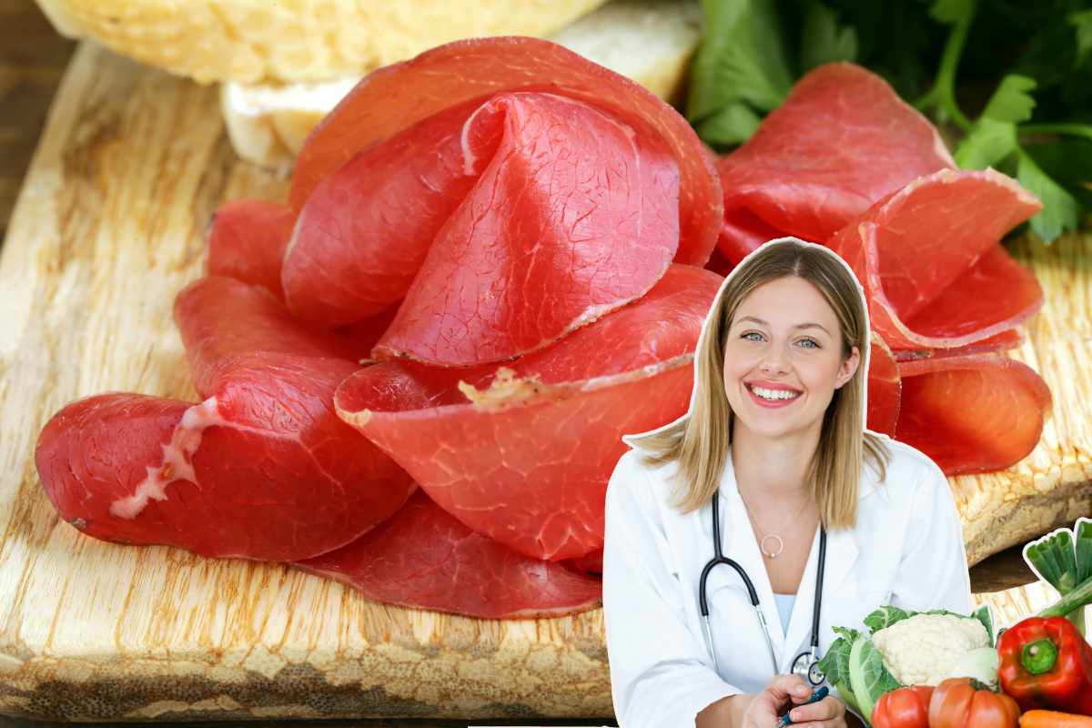 bresaola sullo sfondo e nutrizionista