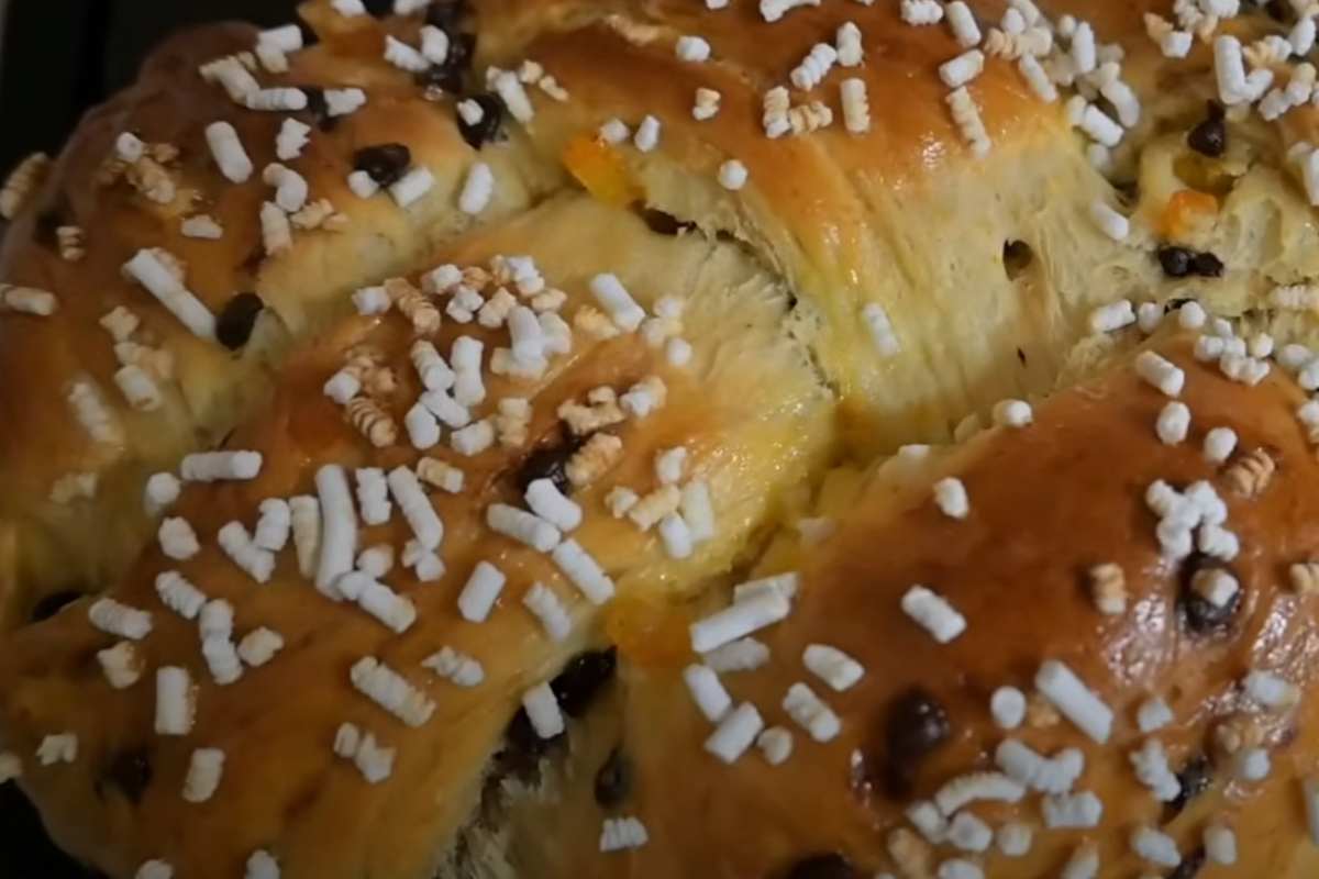una treccia con le gocce di cioccolato