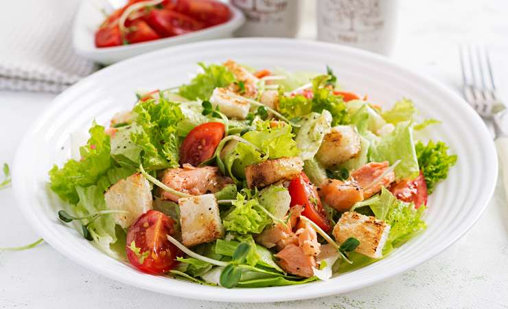 Caesar Salad con salmone