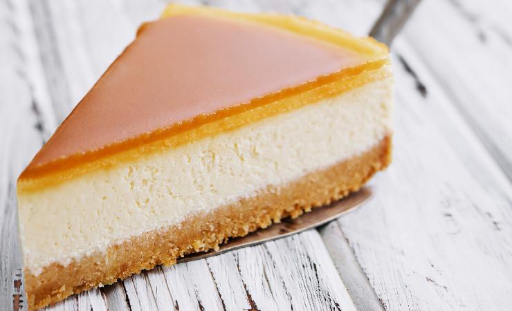 fetta di cheesecake