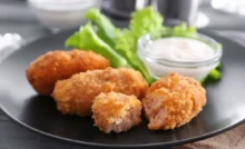 Crocchette con salmone e salsa