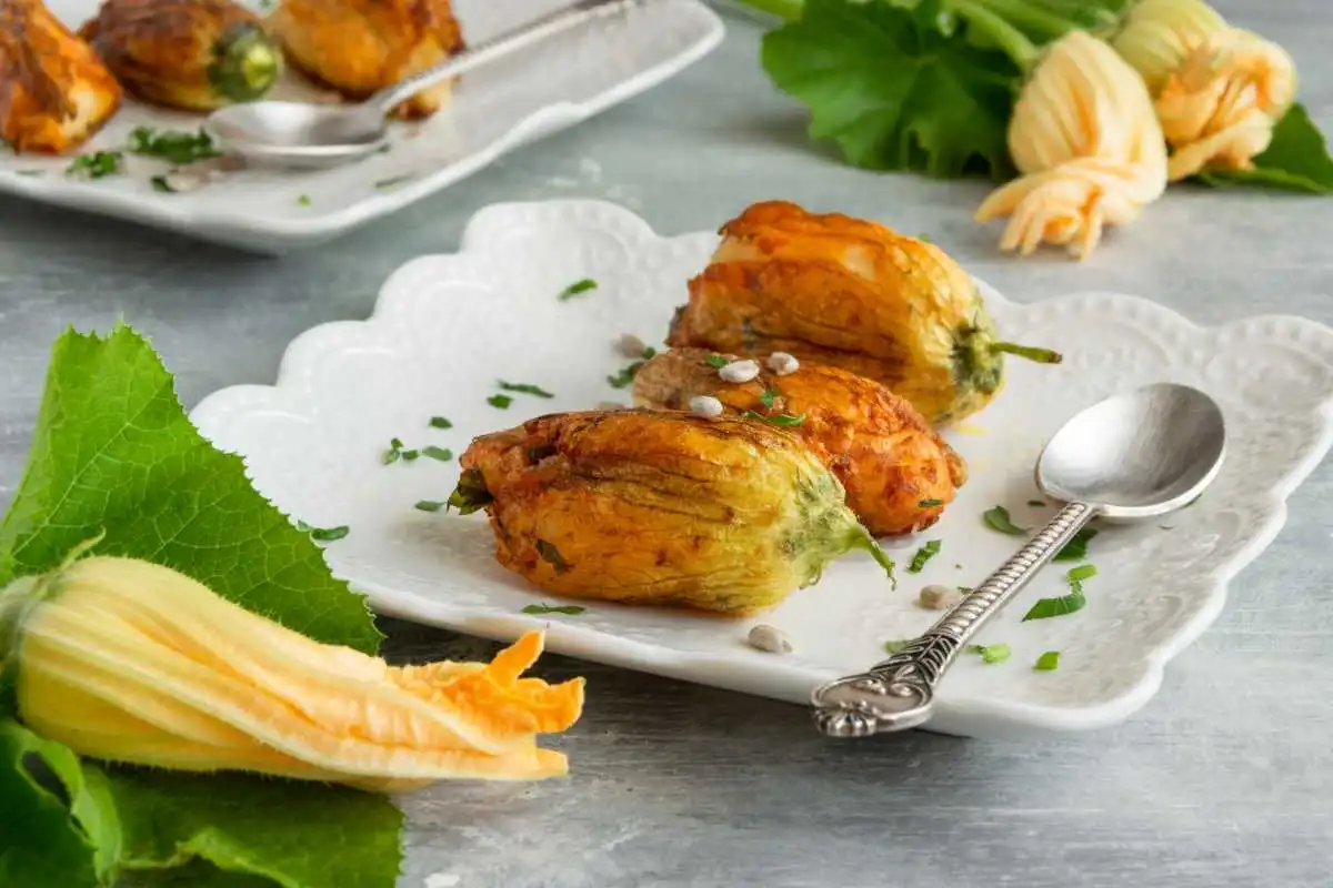 Fiori di zucca ripieni