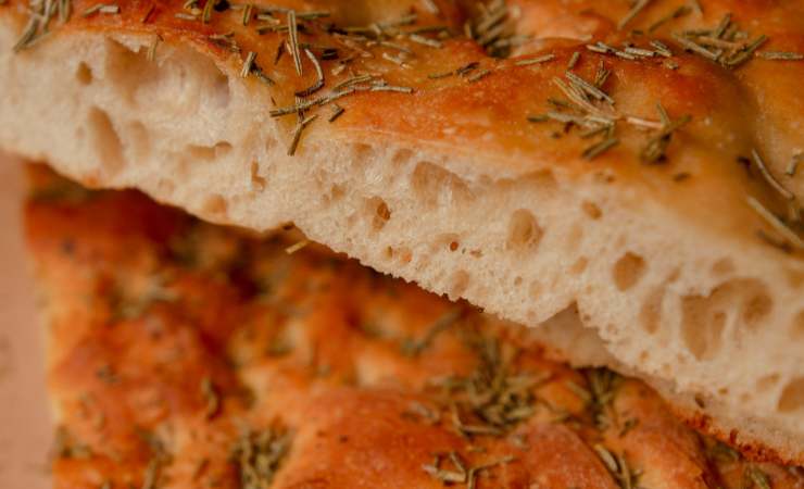 focaccia con le bolle
