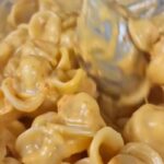 ciotola con orecchiette cremose