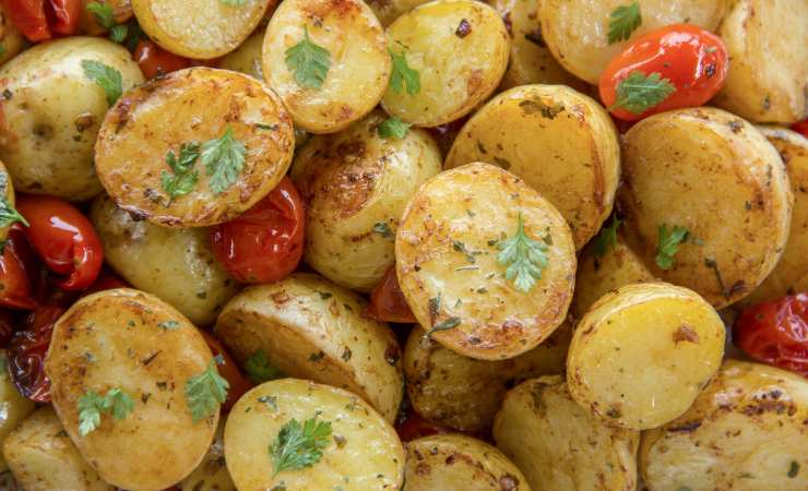 patate novelle e pomodorini