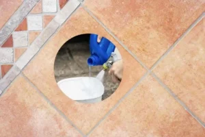 pavimento cotto e sapone con acqua