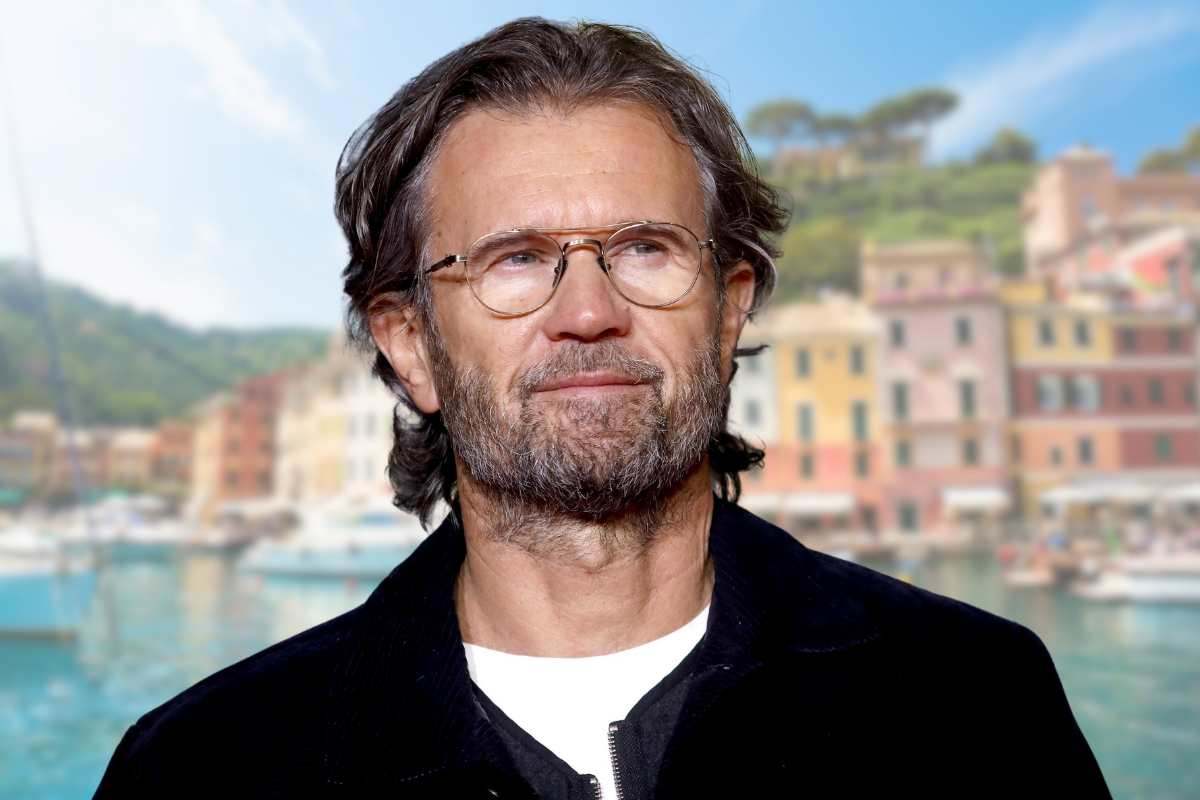 carlo cracco con panorama sullo sfondo