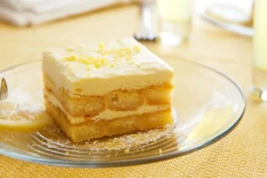 Quadrato di tiramisù al limone