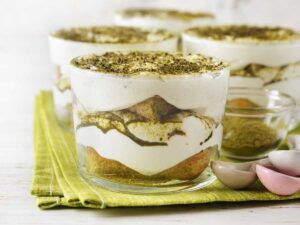 vasetto di tiramisù al pistacchio