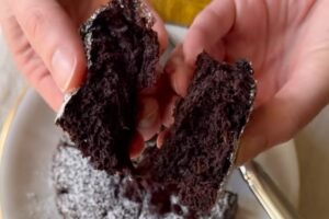 pezzo di torta brownies