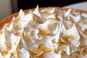 torta lemon curd e meringhe