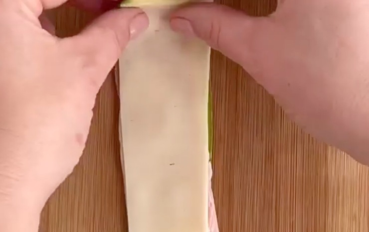 zucchina farcita con formaggio