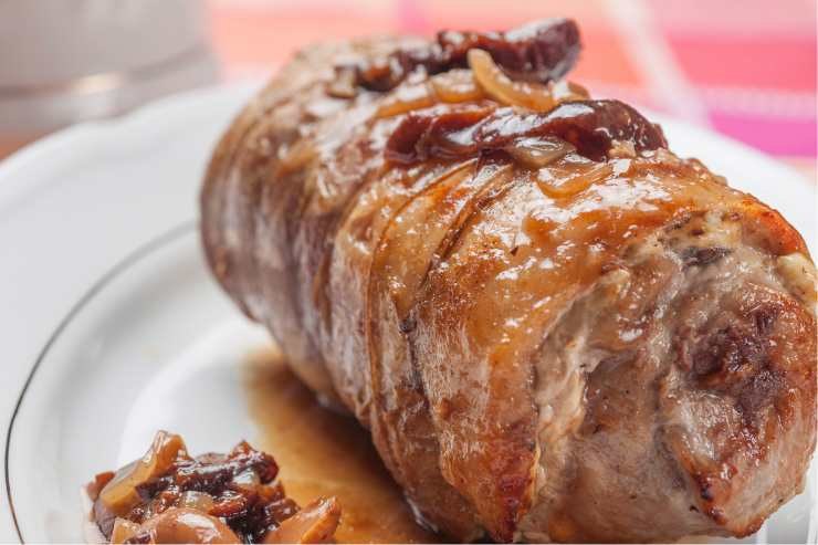 carne intera in un piatto