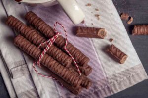 biscotti al cioccolato su canovaccio