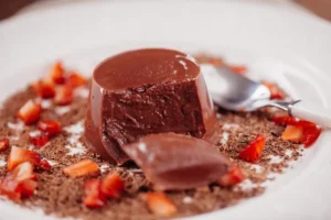 budino al cioccolato con fragole