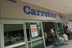 Punto vendita Carrefour dall'esterno