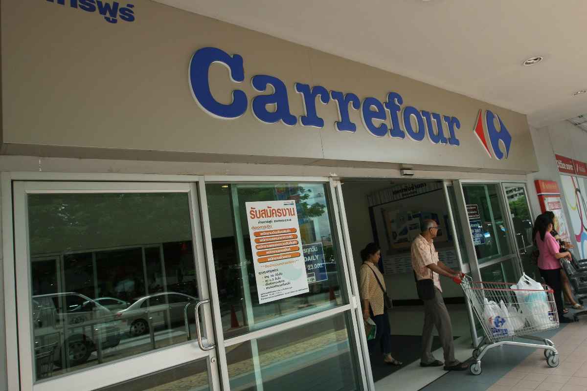 Punto vendita Carrefour dall'esterno