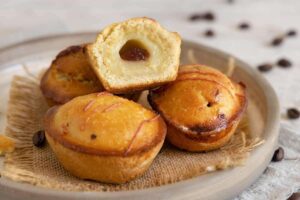 pasticciotti in un vassoio
