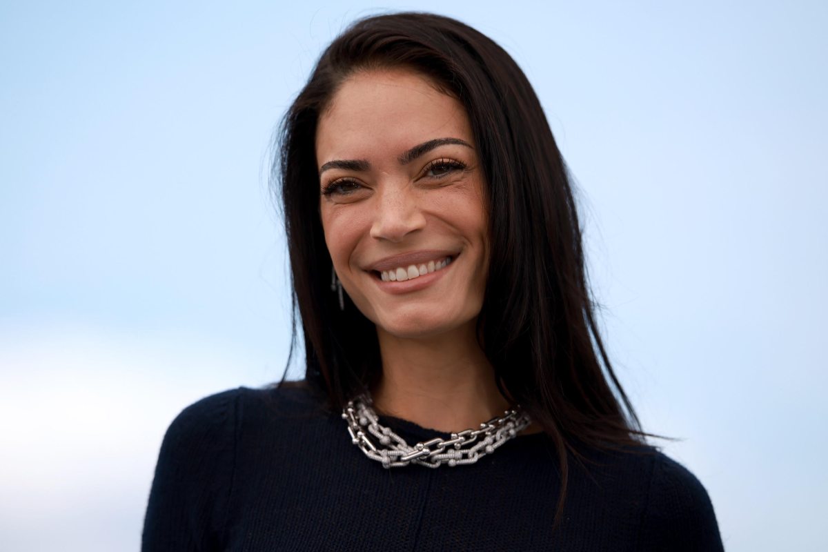 elodie sorridente in primo piano