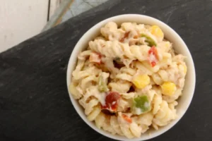 insalata di pasta con verdure