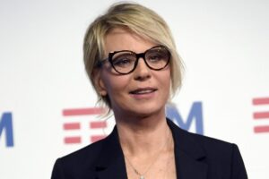 maria de filippi in primo piano