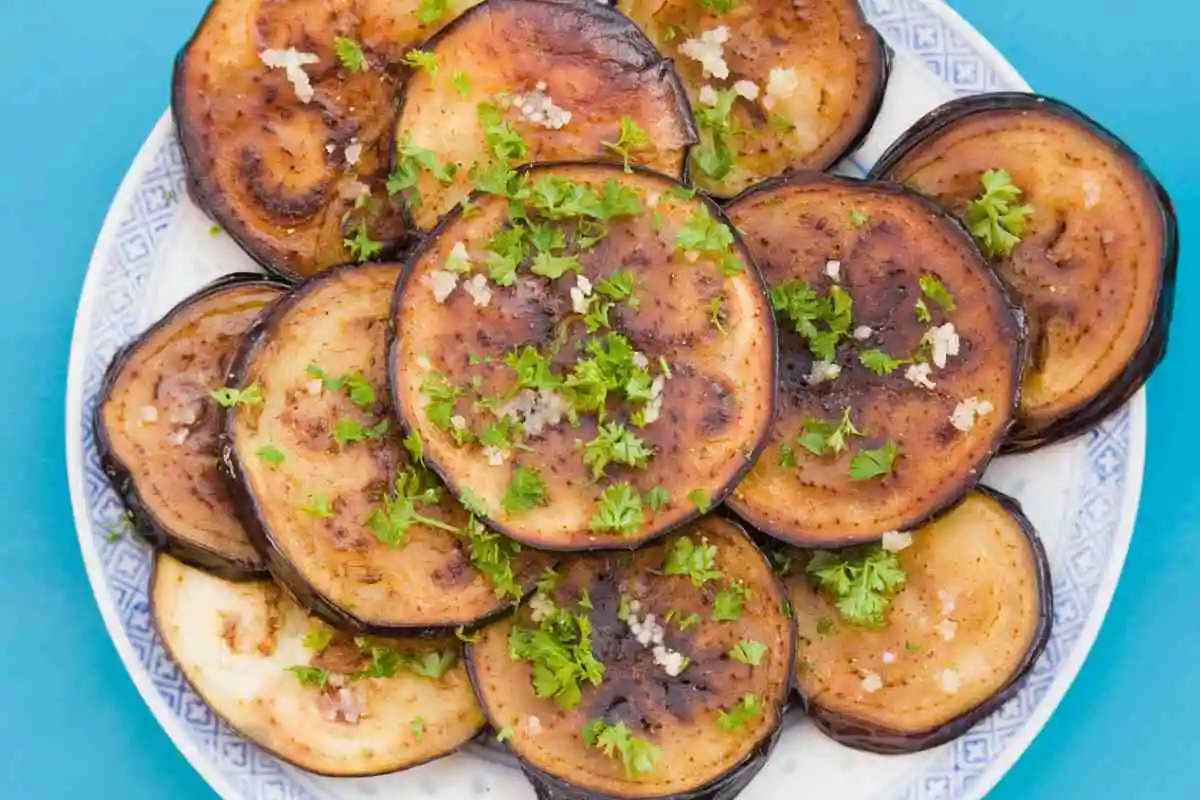 Piatto con melanzane alla scapece