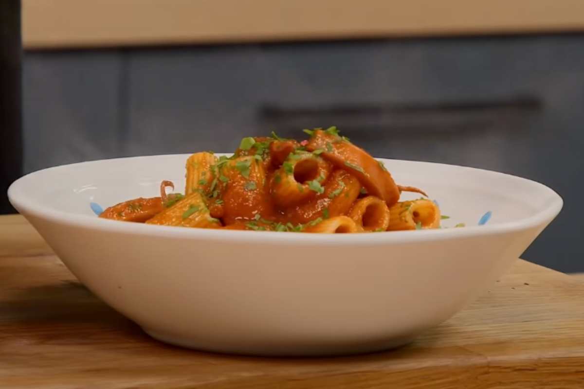 un piatto di pasta