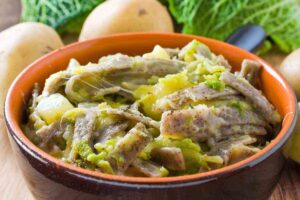 ciotola con pizzoccheri alla valtellinese