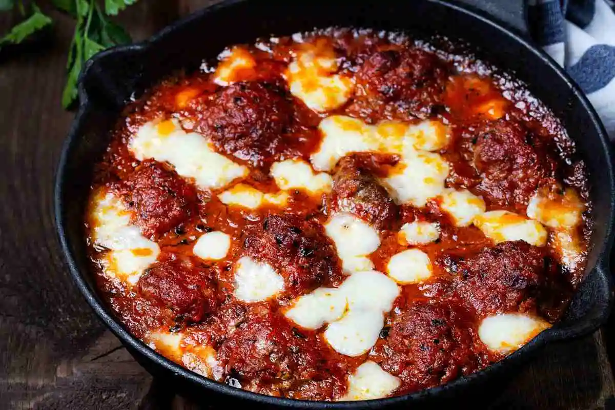 polpette alla sorrentina in pentola