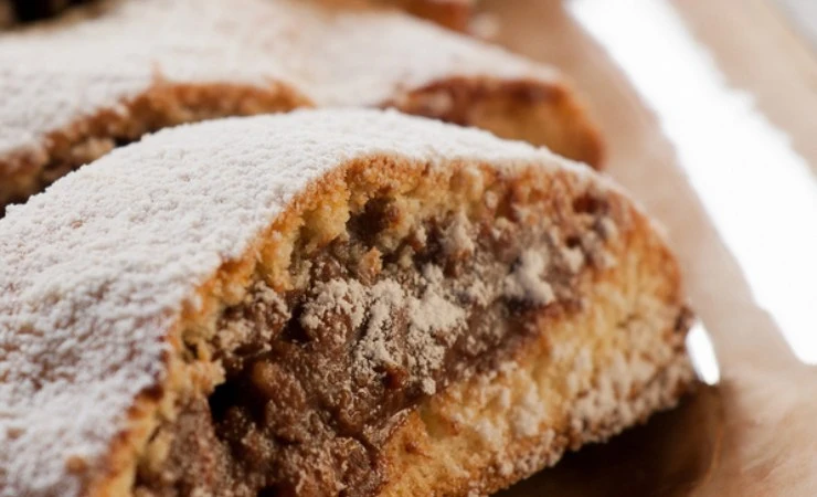 Biscotto farcito con nutella