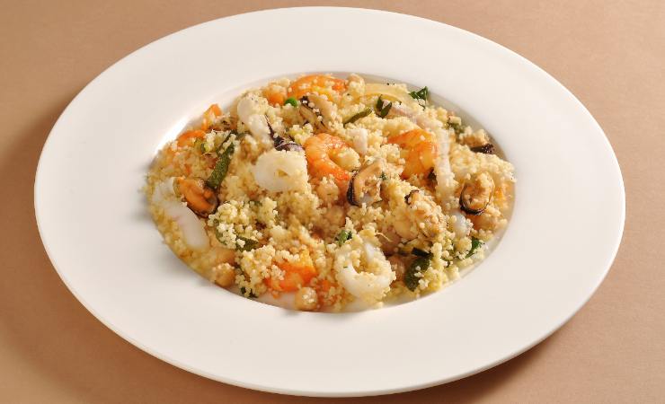 cous cous gamberetti, calamari e cozze