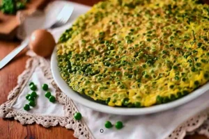 frittata di piselli in un vassoio