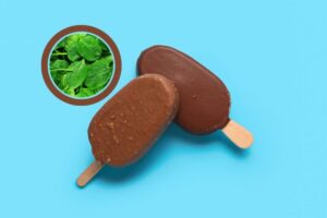 due gelati ricoperti di cioccolato e nel riquadro degli spinaci