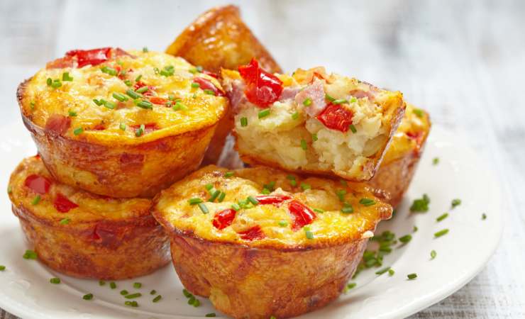 piatto con muffin di riso