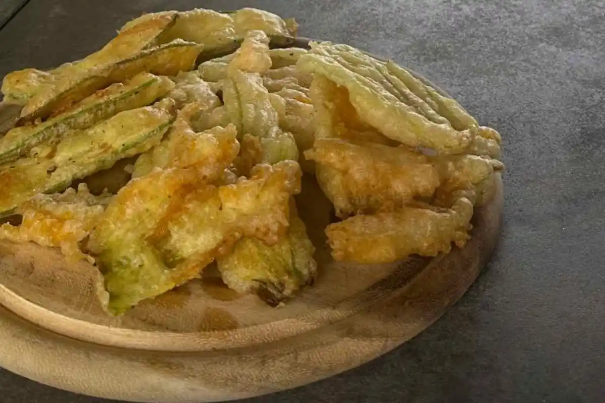 Fiori di zucca fritti
