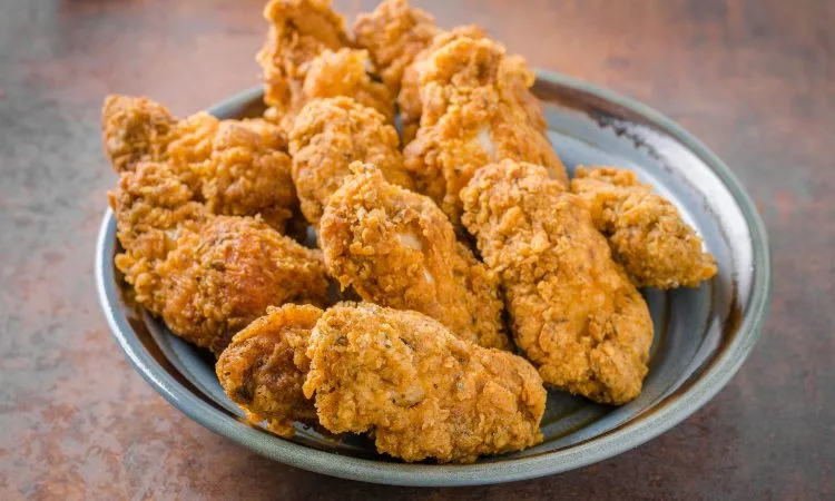 Pezzi di pollo fritto