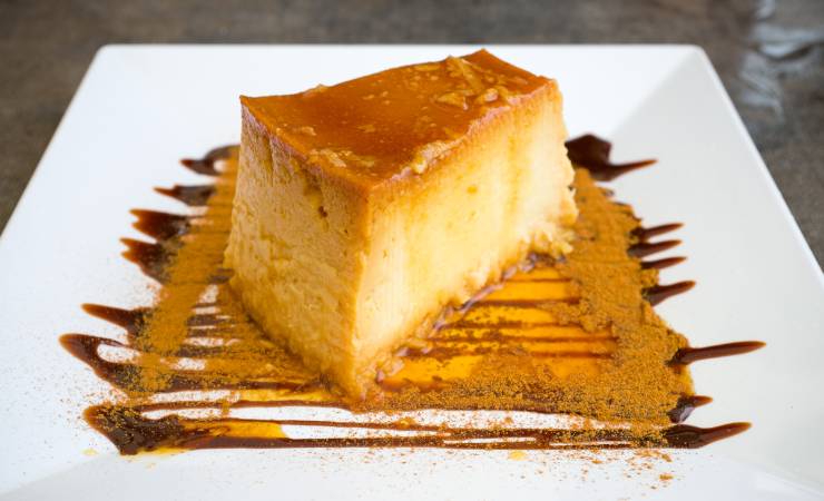 fetta di torta budino