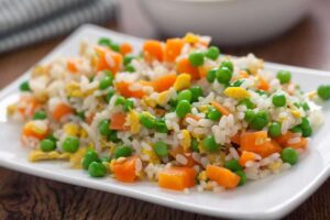 piatto di riso alla cantonese