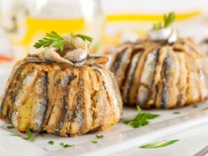 tortini con acciughe