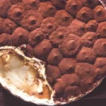 Torta tiramisù con cacao amaro