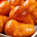 piatto con babà al rum