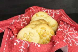 biscotti ai pinoli