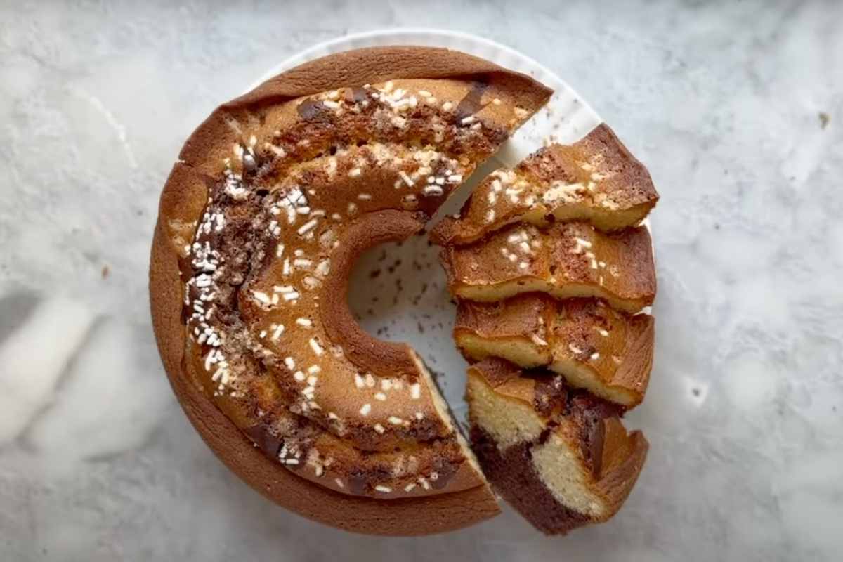 ciambellone bicolore