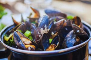cozze in una pentola