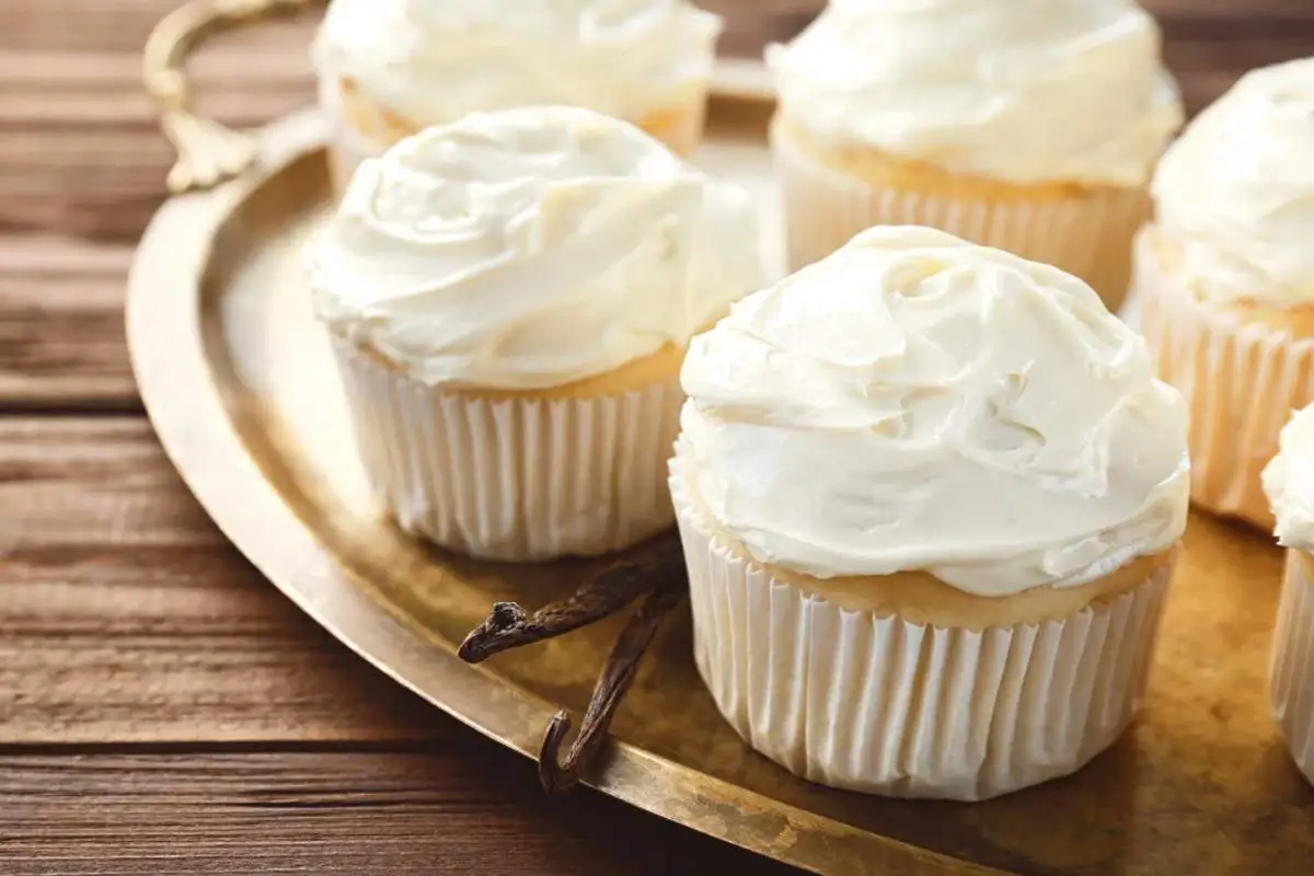 Muffin con crema alla vaniglia