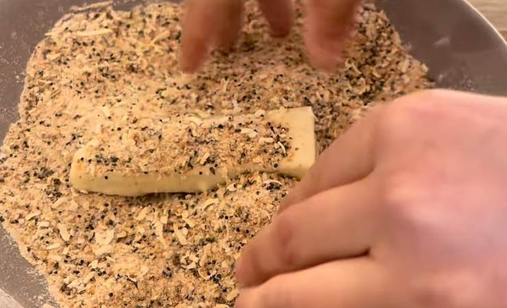 bastoncino di melanzane con panatura
