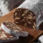 salame di cioccolato tagliato a fette